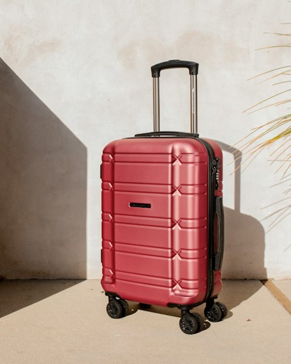 Coral Spinner Cabin 38L