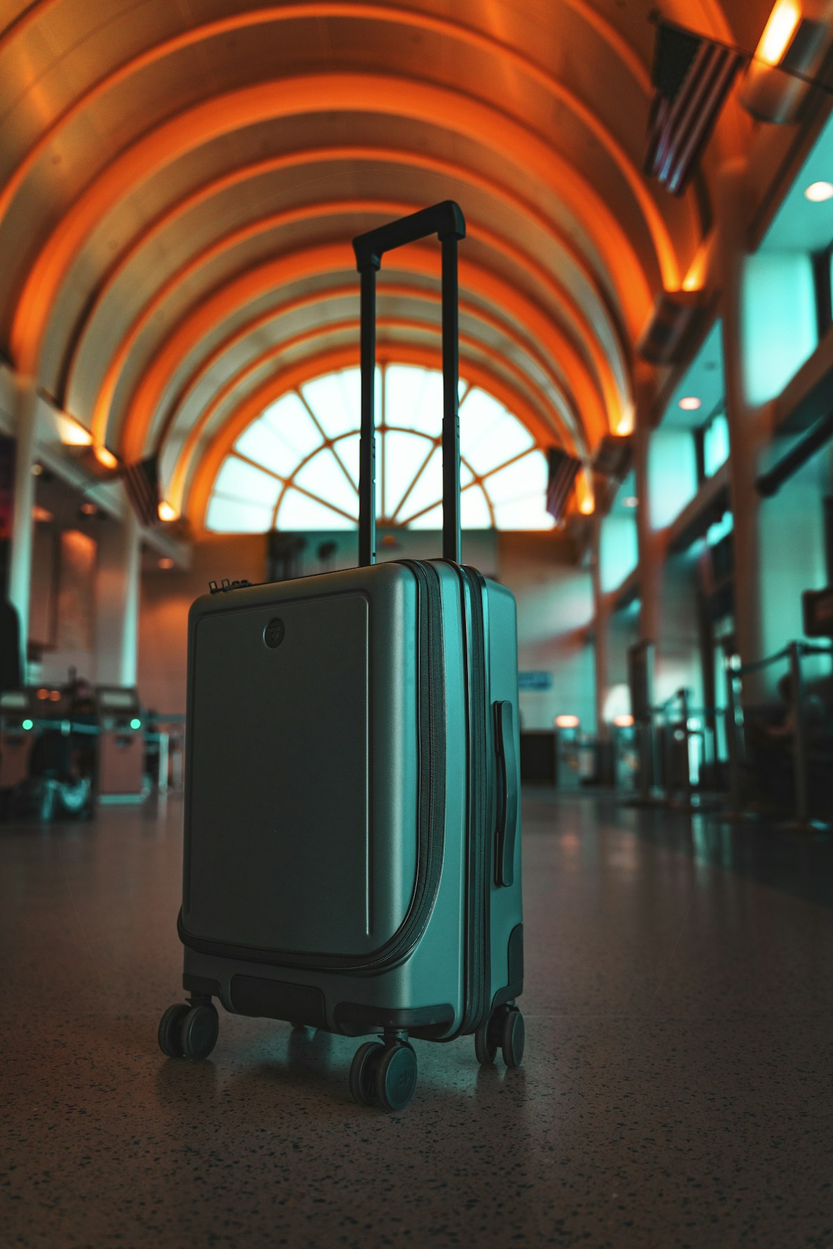 Emerald Front-Pocket Cabin 38L