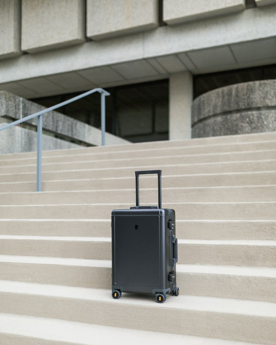 WILDTANE Voyager 2-in-1 Wheeled Rolling Backpack