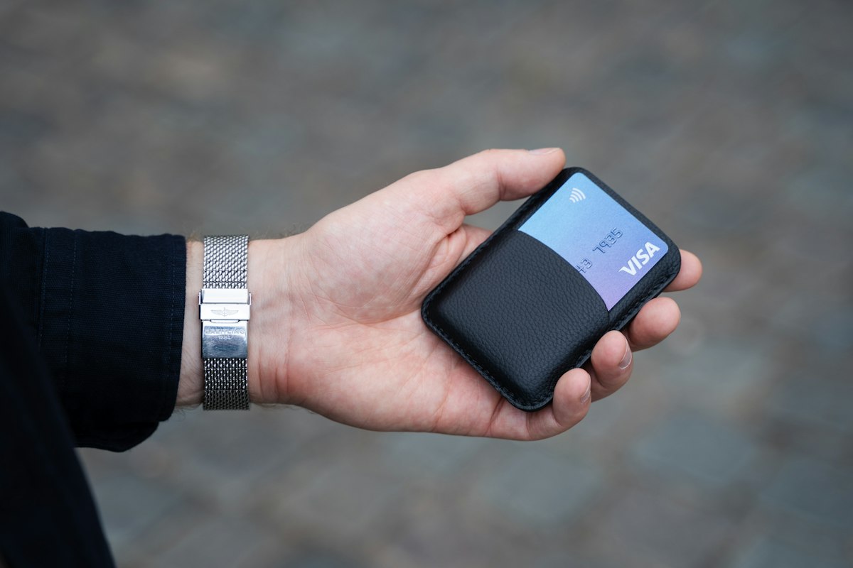 Vanguard Slim MagSafe Wallet