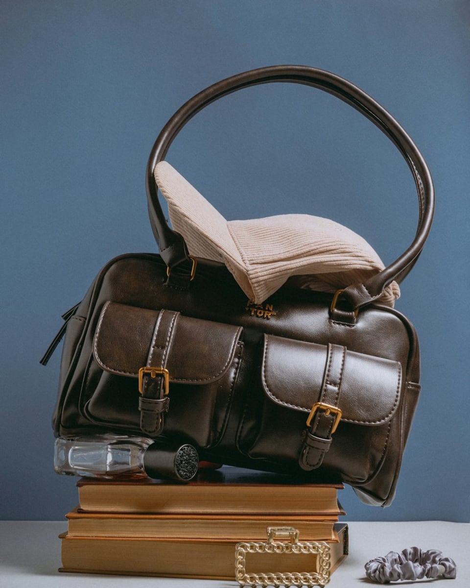 WILDTANE Vanguard Oxford Canvas Messenger Bag