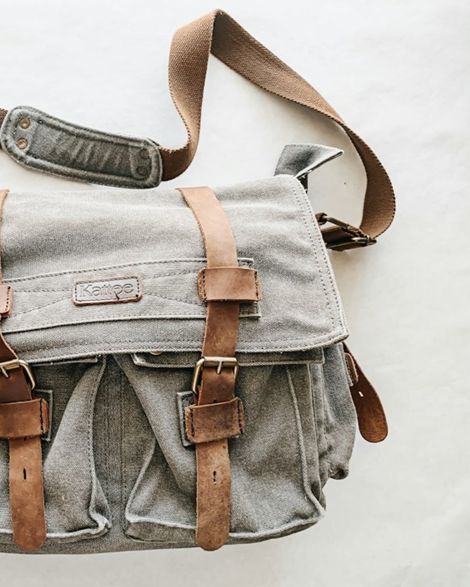 Expedition Canvas Messenger