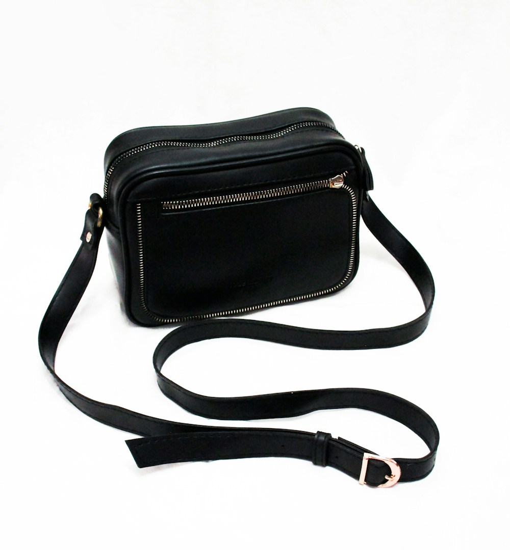 Metro Camera Crossbody